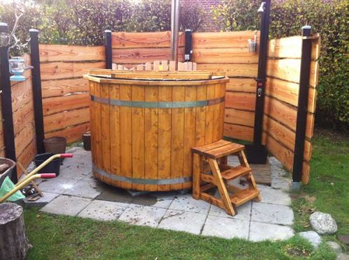 pic wooden hot tub